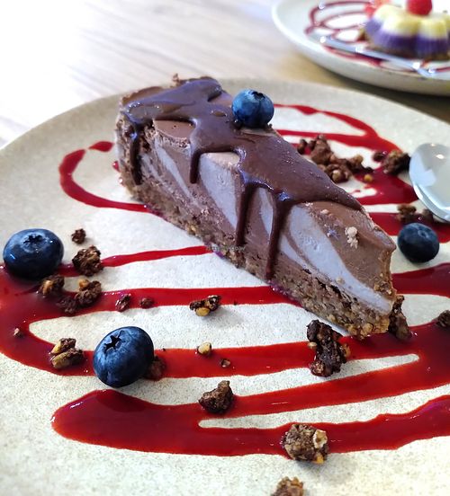 Chocolate/Banana Raw Cake at Sweet Rawmance in Paris