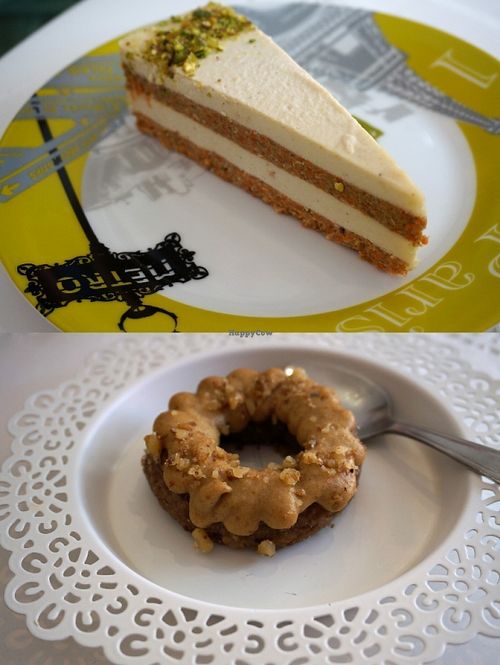 Brunch Part 3: Raw Carrot Cake or Apple Caramel Raw Doughnut at Sweet Rawmance in Paris