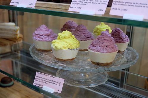 Cakes at Sweet Rawmance in Paris