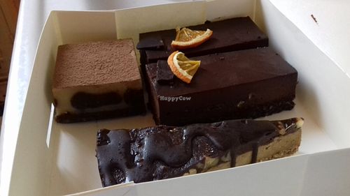 tiramisu on the left, 2 double chocolat, chocolat caramel (I really recommend this one !!!) at Sweet Rawmance in Paris