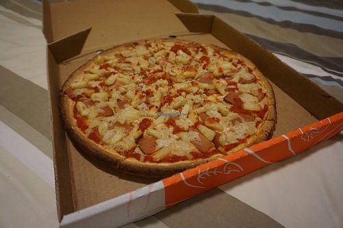 Vegan Hawaiian at Eat Pizza - Flinders St in Melbourne