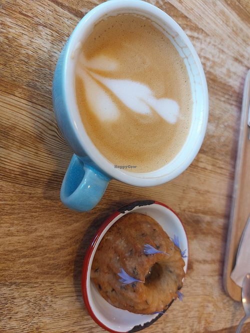 Cappuccino oat milk and earl grey tea vegan cake at Coffee Makers in Lille
