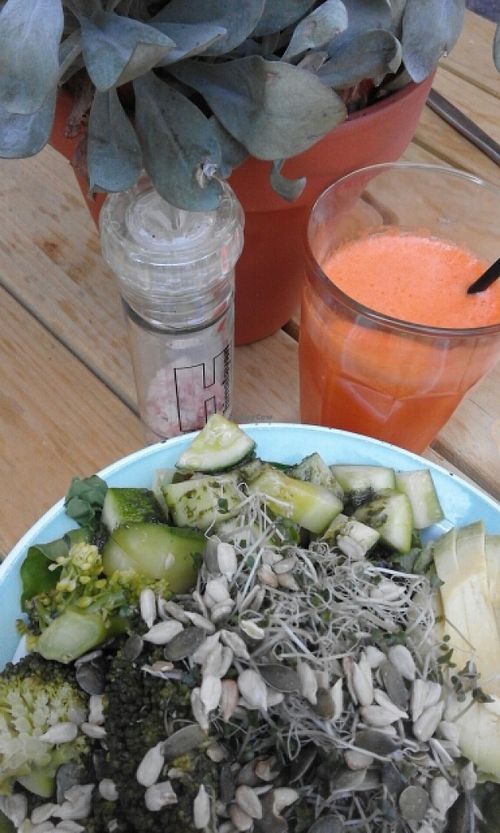 vegan greens salad at SLA - Kerkplein in The Hague