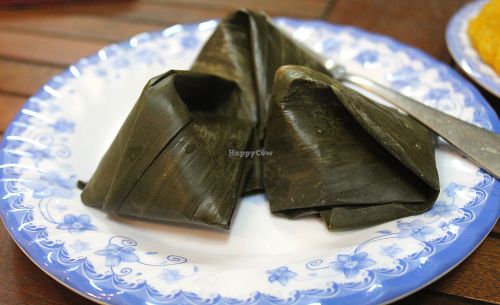 Thorn leaf cake at An Lac in Hoi An