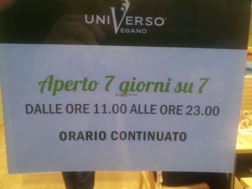 Opening hours at Universo Vegano in Bologna