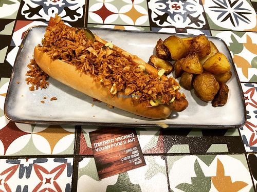 American Hot Dog  at Distrito Vegano in Madrid