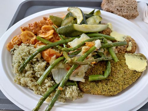 Maxi Plate with alle the available options. at Insaluteria in Milan