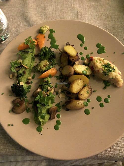 Such a gorgeous meal at Le Bistrot des Belles Caves in Tours