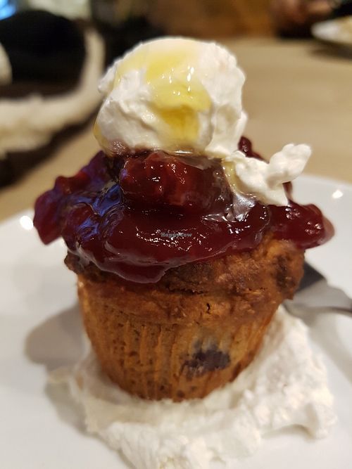 Cake at Little Saebejae in Tokyo