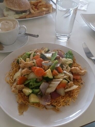 noodles stir fry with veggies! So so delicious... at Loving Hut - Southgate in Crawley