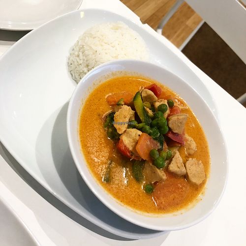 Thai curry at Loving Hut - Southgate in Crawley