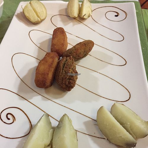 croquettes starter (I was offered three different types so had 2 spinach, 2 quinoa (already eaten!) and 2 leek and onion) at Daniela - Creative Vegan Cuisine in Los Cristianos