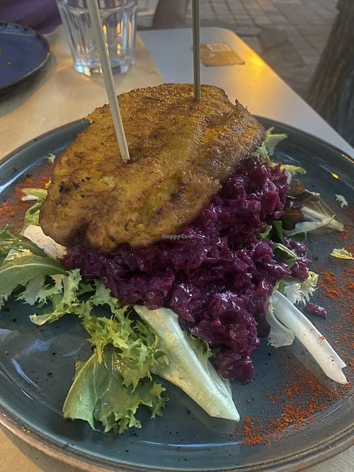 Plátano burguer at Cookaluzka in Madrid