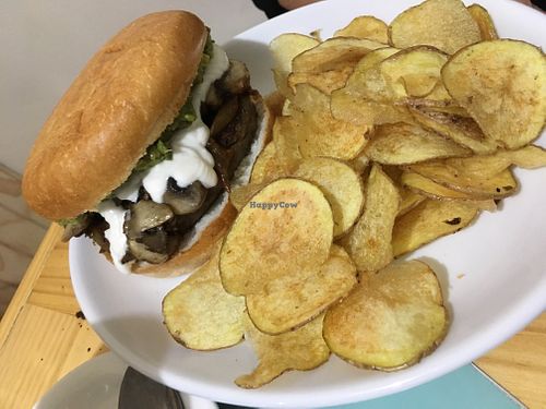 Seitan hamburguer  at Kalendula in Santiago