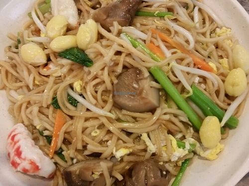 Fried noodle at Veggie King in Central Singapore