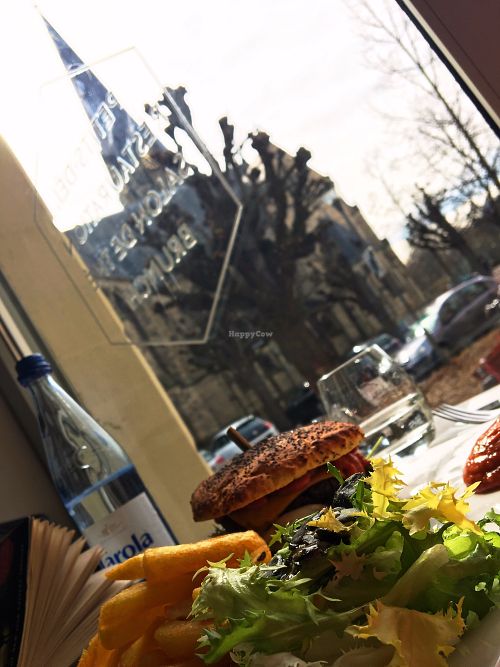 burger w/ a view at L'Eden Sans Gluten in Strasbourg