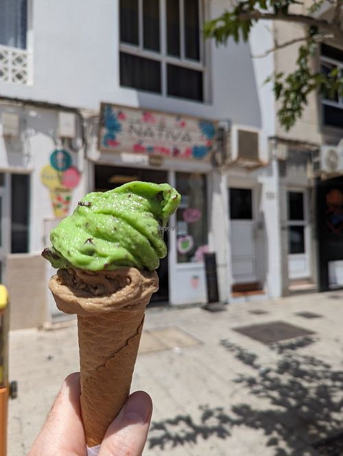 I chose a scoop of 'After Eight' and Coffee 😋 at Heladeria La Nativa in Fuerteventura