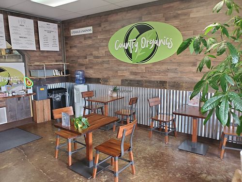Inside seating at Country Organics in Redding