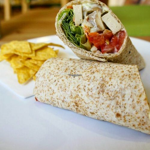 Tofuwraps at Alfarroba Cafe in Albufeira