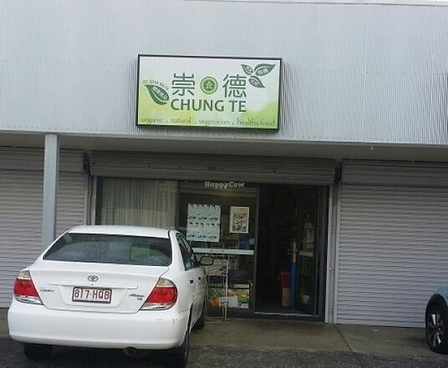 shop front at Chung Te Organic Natural Food in Runcorn