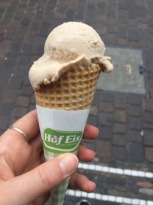 Vegan Eis! at Hof Eis in Freiberg