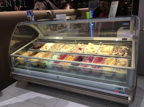counter with vegan ice creams & sorbets at Slodki Wentzl - Galeria Krakowska in Krakow