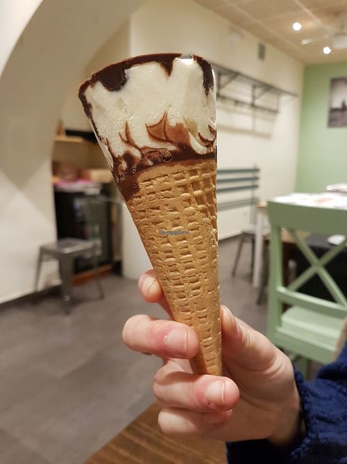 Helado vegano at DETACON in Huesca