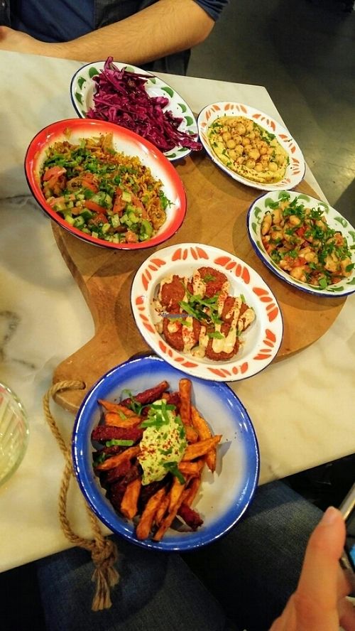 Shared with 4 persons: a little bit of everything at Hummus in Delft