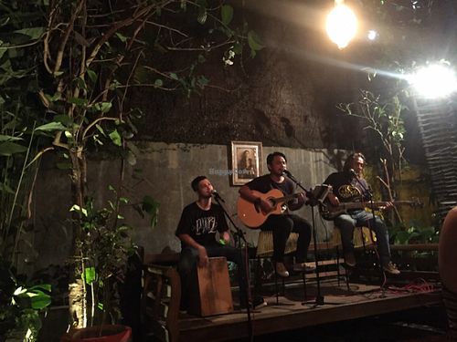 live band, took requests at La Pacha Mama in Ubud