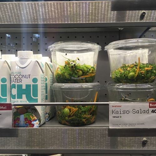 Vegan seaweed salad at CPH - YO! Sushi - T3 in Kastrup