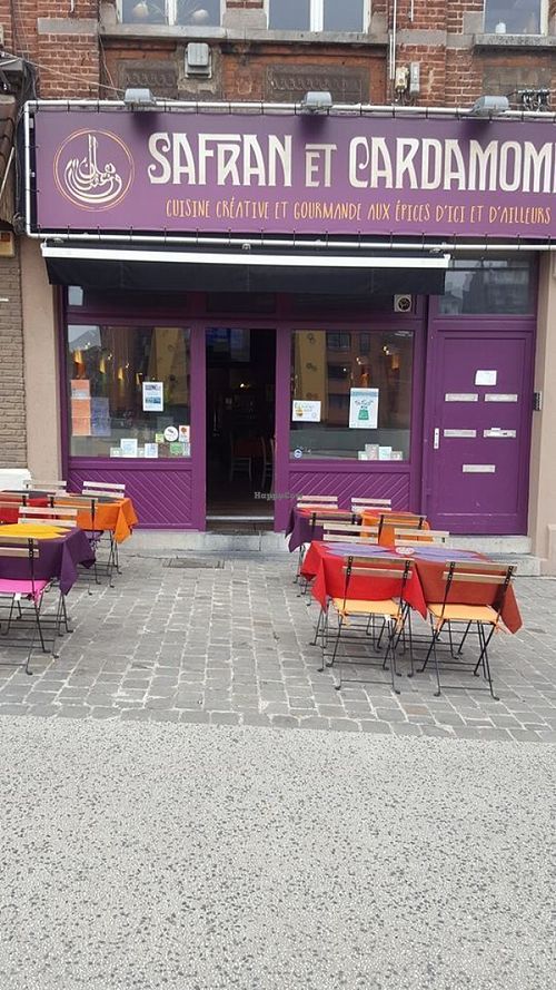 restaurant front at Safran et Cardamome in Charleroi