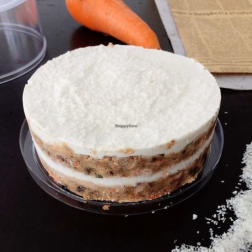CARROT CAKE: Unsweetened Coconut Flakes, Coconut Milk, Dates, Carrots, Raw Unsweetened Walnuts, Pumpkin Spice, Coconut Sugar, Water (24h pre-order)

Order at: http://www.laholista.com/en/shop/ at La Holista in Ho Chi Minh City
