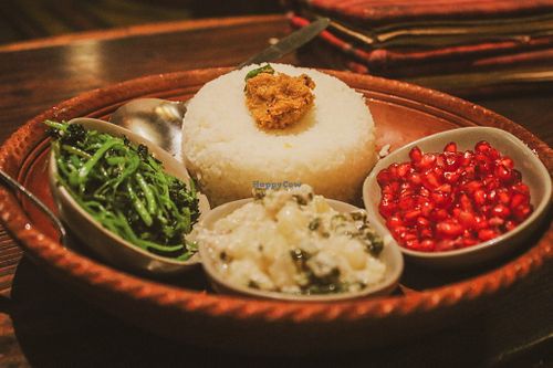 fragrant rice platter at Jatra Biroti in Dhaka