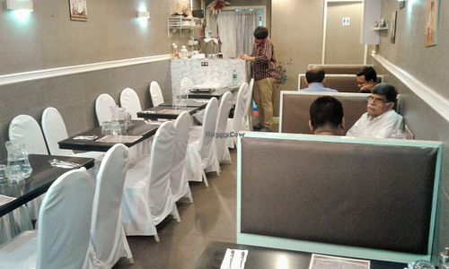 Inside at Eskaara Foods in Kowloon