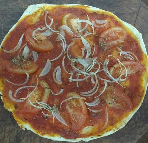 pizza boloñesa at La Pascuala in Madrid