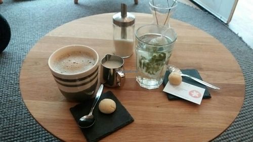 vegan cookies for the coffee at Malu in Dusseldorf