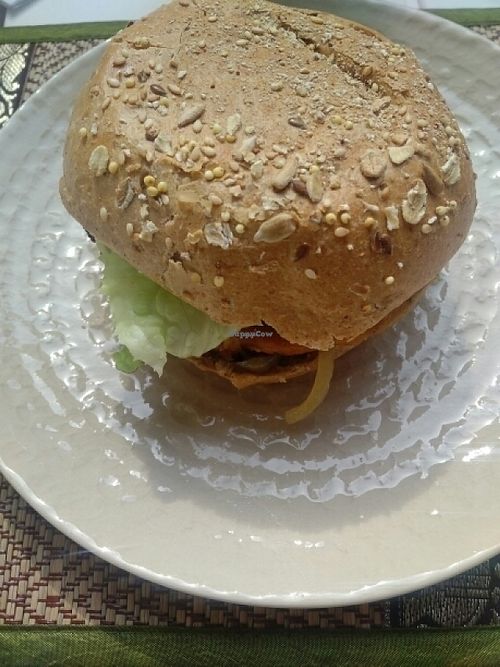 burger of the day at Raw - Comida & Granel in Porto