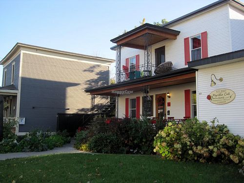 House in which the restaurant is located at Le Petit Bara in Beloeil