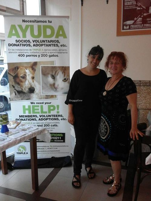 Noche  Benéfica para Asociación Triple A at Suspiros de Sefarad in Malaga