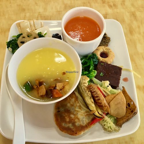 Porridge n Carrot juice at Sù QīngChún 素清纯 - Shixin S Rd in Hangzhou