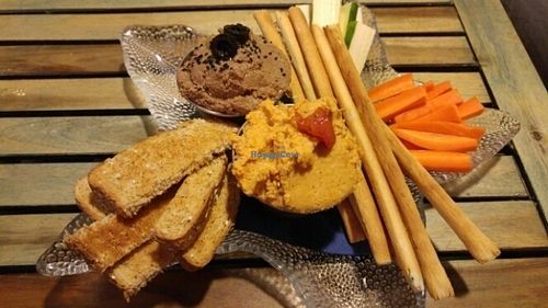 Hummus de aceitunas negras y de tomate seco at Embolic in Cadaques