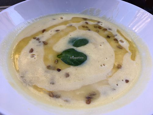 yellow split pea soup at Eat Me by L'Inattendu-e in 