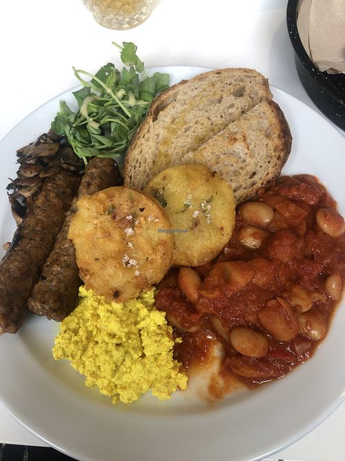 Full English at The Canvas: Shoreditch in East London