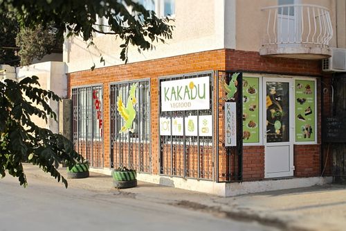 This is a small and very cozy cafe . at Kakadu Vegfood in Sudak
