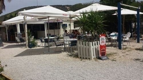 tables at Levante Slow Food in Los Canos De Meca