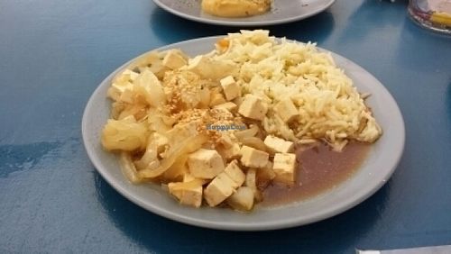 rize with tofu and onions at Levante Slow Food in Los Canos De Meca
