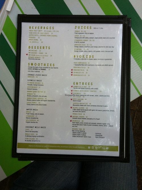 Drinks and entrees list from lunch menu at Avocado Vegetariano - Centro in Merida
