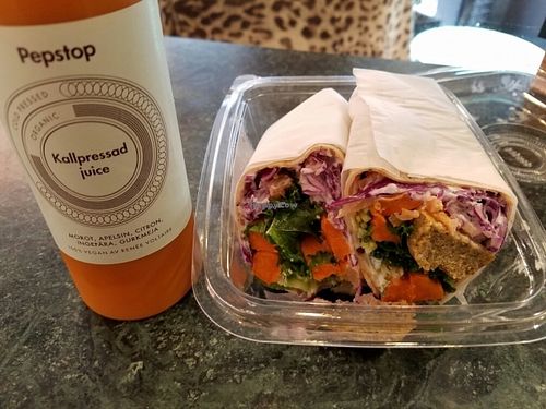 wrap and juice at Pepstop - Riddargatan in Stockholm