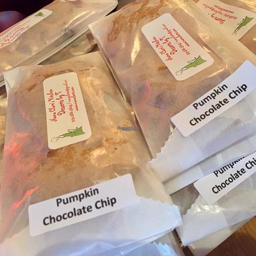 locally made cookies!  at Fluid Coffeebar in Valparaiso