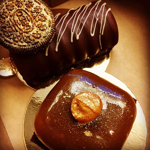 cakes at Fristelse Cafe in Oslo